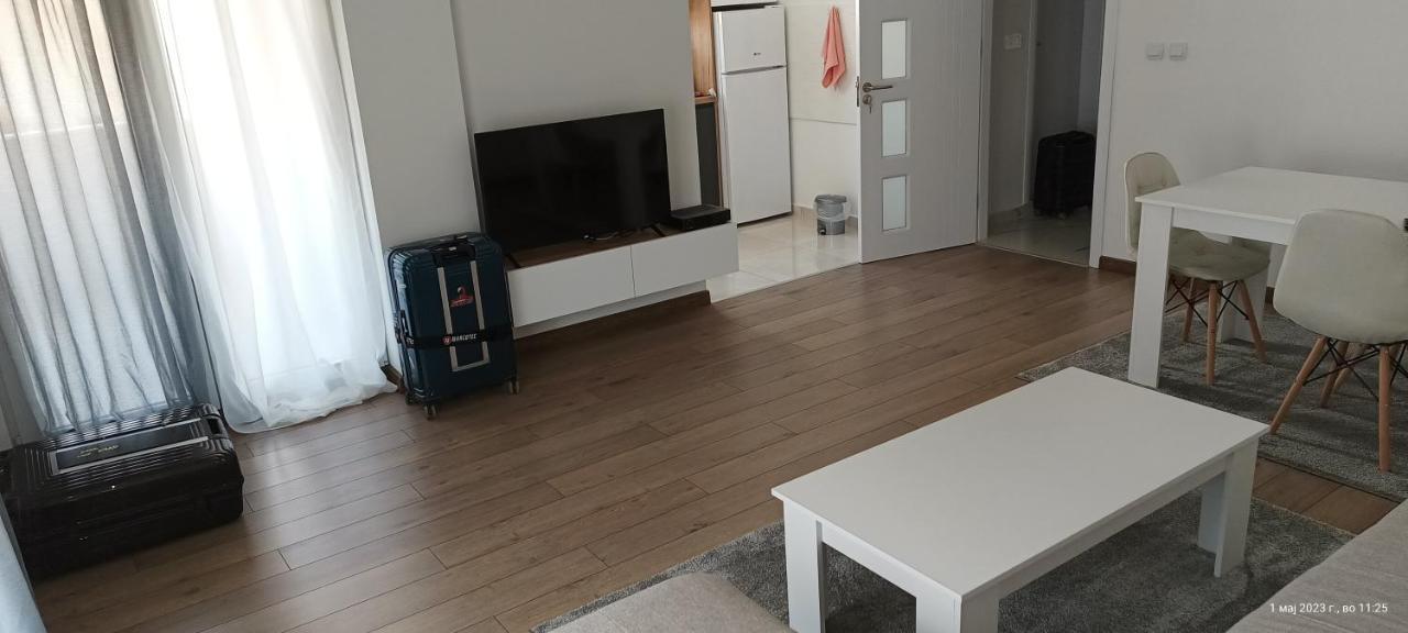 Grand Apartments ستروميكا المظهر الخارجي الصورة