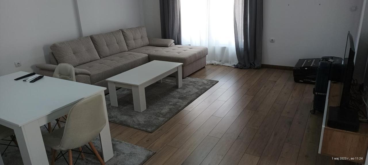 Grand Apartments ستروميكا المظهر الخارجي الصورة