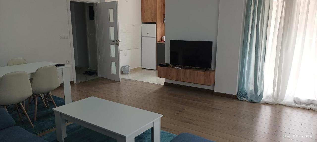 Grand Apartments ستروميكا المظهر الخارجي الصورة